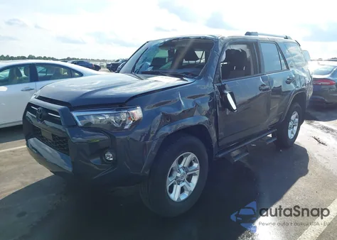 2024 Toyota 4Runner Sr5 z USA, uszkodzony, nr VIN JTEMU5JR1R6307831